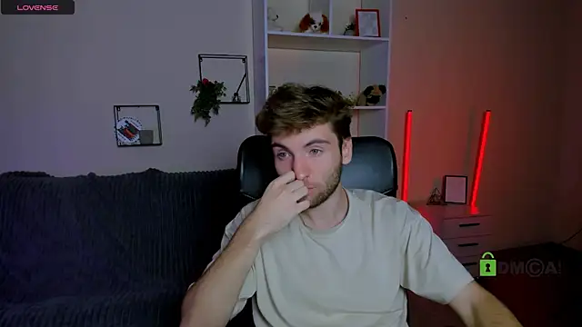 Snapshot of joseph_bear_ chatting on October 5, 2025, 4:14 am joseph bear online show from October 5, 2025, 4:14 am