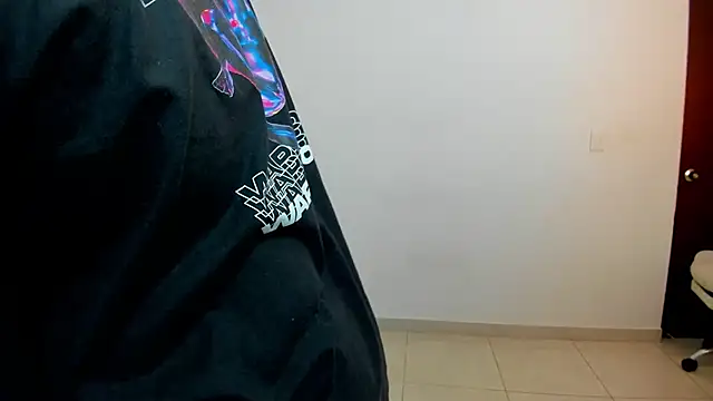 Snapshot of chatting on October 28, 2025, 11:20 am online show from October 28, 2025, 11:20 am