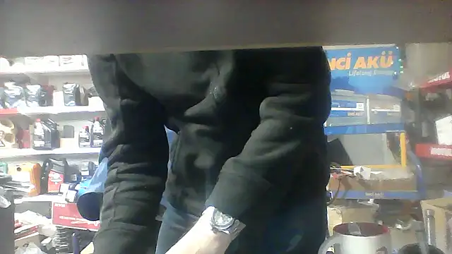 vihand22 online show from October 7, 2025, 6:36 am