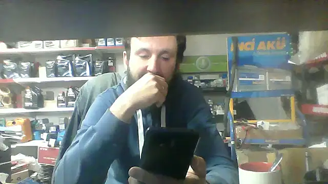 vihand22 online show from September 26, 2025, 7:37 am