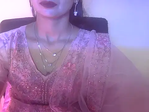 Snapshot of Rahat_S chatting on September 18, 2025, 7:33 am Rahat S online show from September 18, 2025, 7:33 am