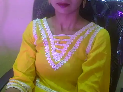 Snapshot of Rahat_S chatting on October 13, 2025, 7:32 am Rahat S online show from October 13, 2025, 7:32 am