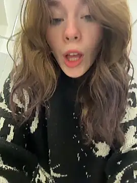 Mimiumuy online show from November 17, 2025, 8:24 pm