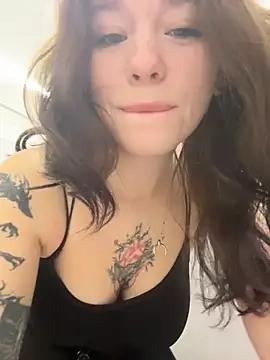 Mimiumuy online show from November 7, 2025, 8:24 pm