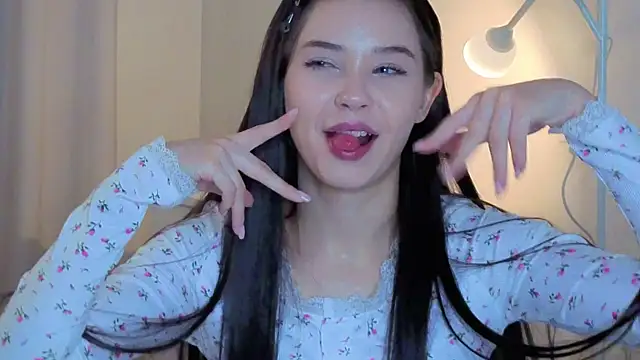 slyshypie online show from September 27, 2025, 1:28 pm