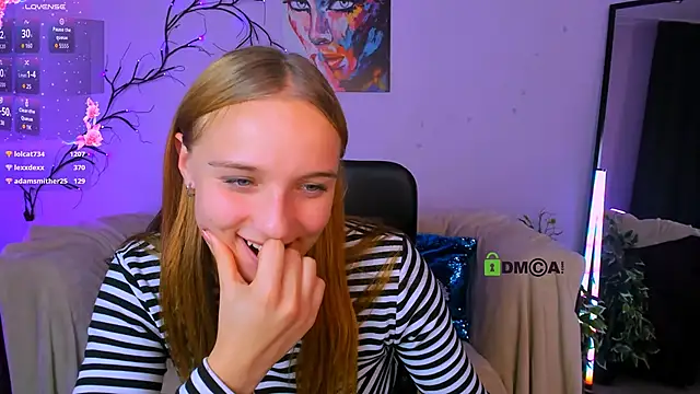 Snapshot of keylas_moan chatting on September 22, 2025, 5:52 pm keylas moan online show from September 22, 2025, 5:52 pm