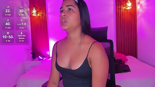 zoe evans5 online show from October 17, 2025, 12:18 pm