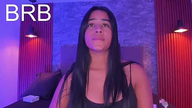 zoe evans5 online show from October 7, 2025, 11:44 am