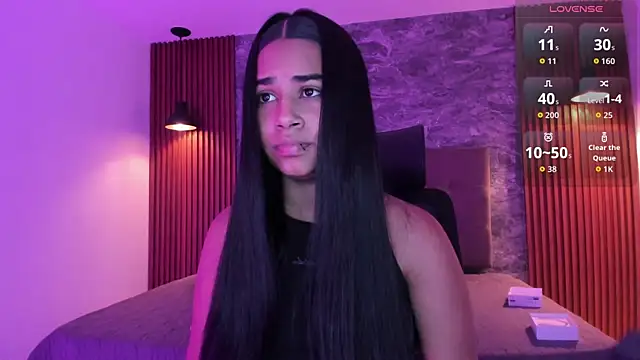 zoe evans5 online show from October 4, 2025, 12:39 pm