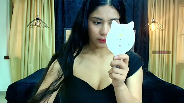 Honey Love   online show from September 30, 2025, 1:39 pm