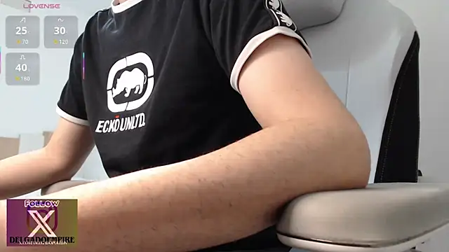 delgadopollon1991 online show from March 16, 2026, 10:23 pm