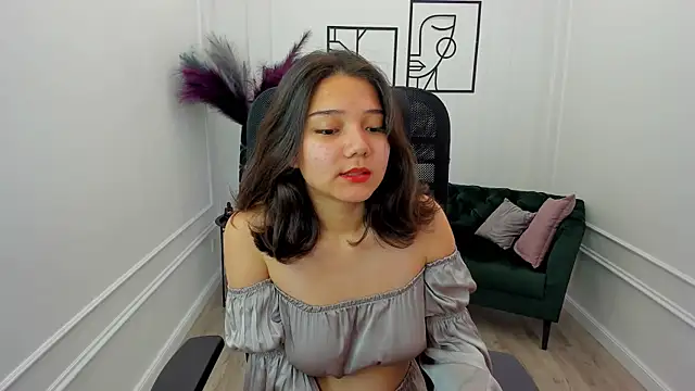 ElliVensda online show from October 9, 2025, 11:22 am