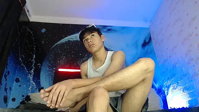 Snapshot of SemerHott chatting on October 16, 2025, 1:19 pm SemerHott online show from October 16, 2025, 1:19 pm