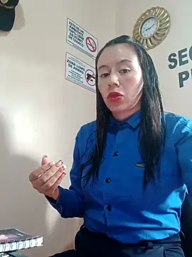 Snapshot of Hannah-colx chatting on October 13, 2025, 1:12 pm Hannah-colx online show from October 13, 2025, 1:12 pm