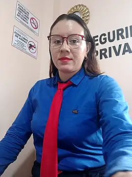 Snapshot of Hannah-colx chatting on October 27, 2025, 2:07 pm Hannah-colx online show from October 27, 2025, 2:07 pm