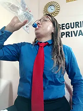 Hannah-colx online show from April 12, 2026, 8:56 pm