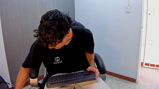 Alex Booy online show from September 13, 2025, 3:34 pm