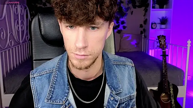 Snapshot of mark_caron chatting on October 11, 2025, 8:10 pm mark caron online show from October 11, 2025, 8:10 pm