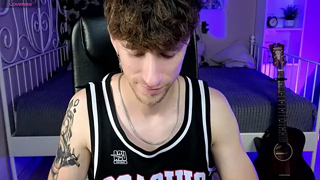 Snapshot of mark_caron chatting on September 25, 2025, 8:15 pm mark caron online show from September 25, 2025, 8:15 pm