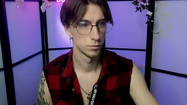 Snapshot of mark_caron chatting on July 9, 2026, 12:26 pm mark caron online show from July 9, 2026, 12:26 pm