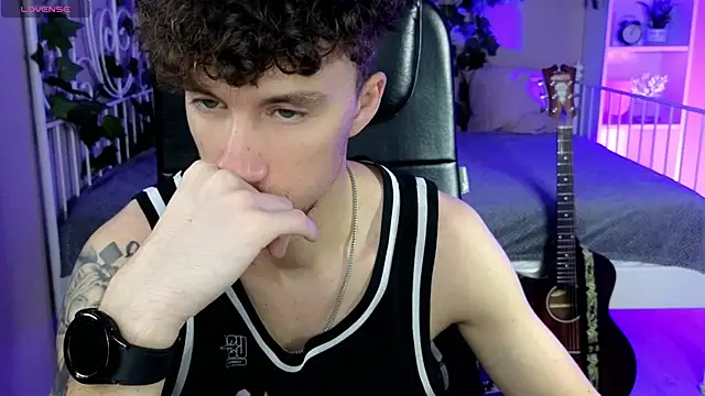 mark caron online show from November 25, 2025, 8:09 pm