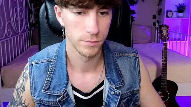 Snapshot of mark_caron chatting on October 18, 2025, 8:55 pm mark caron online show from October 18, 2025, 8:55 pm