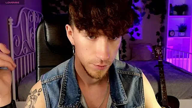 Snapshot of mark_caron chatting on October 10, 2025, 8:09 pm mark caron online show from October 10, 2025, 8:09 pm