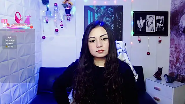 Eva Roussell online show from December 16, 2025, 3:38 pm