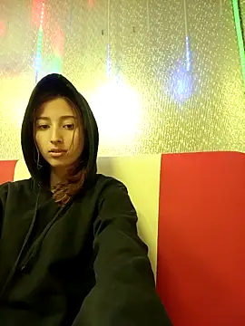 Snapshot of GiselleFever chatting on October 31, 2025, 11:33 pm GiselleFever online show from October 31, 2025, 11:33 pm