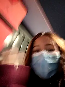 Snapshot of GiselleFever chatting on October 8, 2025, 11:27 pm GiselleFever online show from October 8, 2025, 11:27 pm