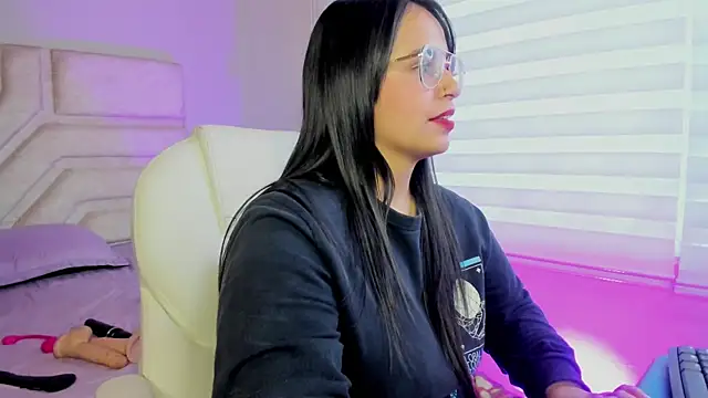 Snapshot of _adahara_queen chatting on September 19, 2025, 3:49 pm  adahara queen online show from September 19, 2025, 3:49 pm