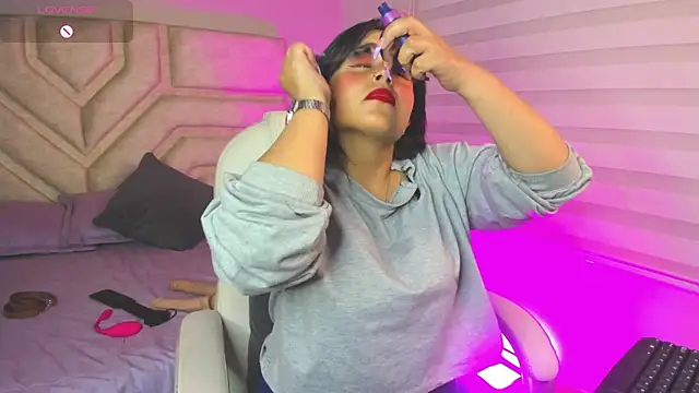 Snapshot of _adahara_queen chatting on September 23, 2025, 4:08 am  adahara queen online show from September 23, 2025, 4:08 am