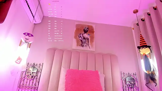 Snapshot of Luna_ross7 chatting on October 16, 2025, 2:47 pm Luna ross7 online show from October 16, 2025, 2:47 pm