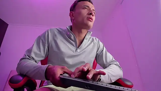 DavisFirb online show from April 14, 2026, 3:11 am