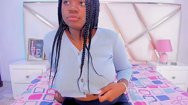 Snapshot of SulyClarck chatting on October 2, 2025, 8:23 pm SulyClarck online show from October 2, 2025, 8:23 pm