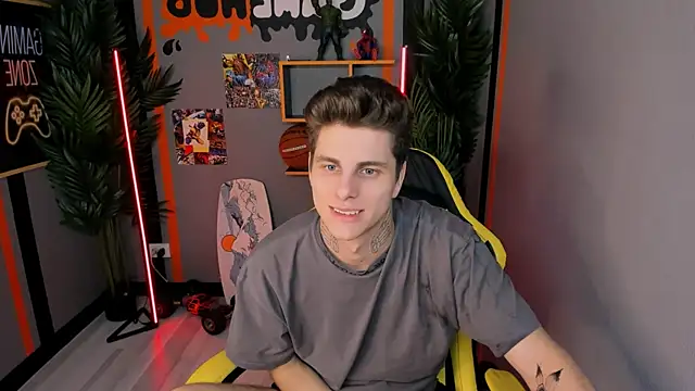 Snapshot of JackWolw chatting on October 15, 2025, 4:59 pm JackWolw online show from October 15, 2025, 4:59 pm