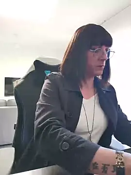 jenny5962 online show from April 30, 2026, 9:38 am