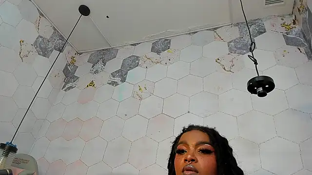 Anaa Fuentess online show from December 18, 2025, 11:25 am