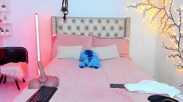 LenaStylesOA online show from March 24, 2026, 8:31 pm