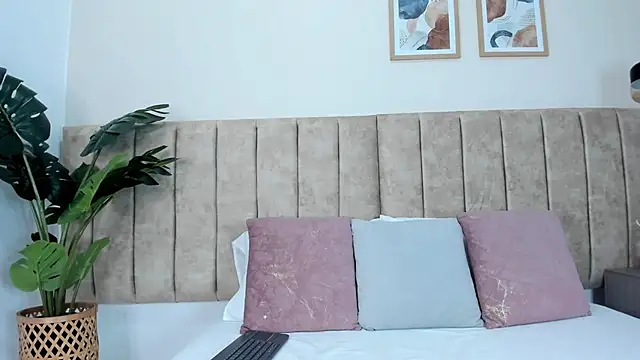 Snapshot of Karina_Harris chatting on September 20, 2025, 6:35 pm Karina Harris online show from September 20, 2025, 6:35 pm