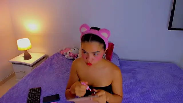 Valeri 13 online show from November 10, 2025, 5:23 am