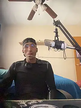 M1GU31923 online show from November 4, 2025, 10:02 pm