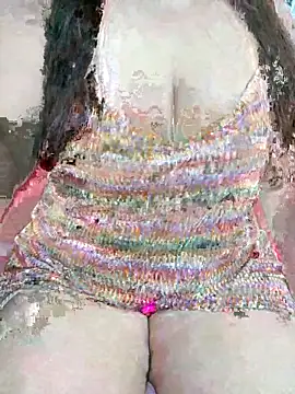 Snapshot of Hot-lino chatting on February 3, 2026, 11:26 am Hot-lino online show from February 3, 2026, 11:26 am