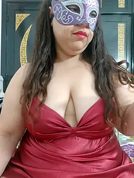 Snapshot of Hot-lino chatting on September 23, 2025, 8:05 pm Hot-lino online show from September 23, 2025, 8:05 pm