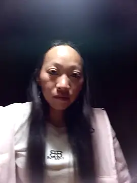 Snapshot of tcm-cute chatting on October 3, 2025, 8:43 pm tcm-cute online show from October 3, 2025, 8:43 pm