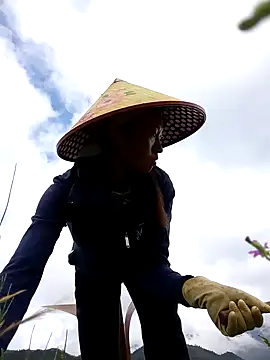 Snapshot of tcm-cute chatting on September 27, 2025, 8:31 am tcm-cute online show from September 27, 2025, 8:31 am