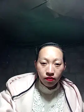 Snapshot of tcm-cute chatting on October 28, 2025, 1:43 pm tcm-cute online show from October 28, 2025, 1:43 pm