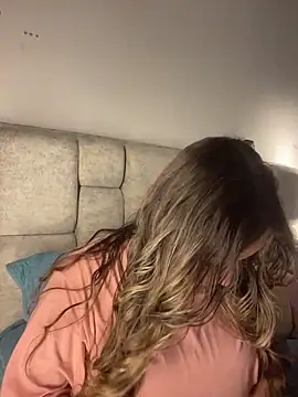 AnnyLopezzz  online show from March 21, 2026, 7:09 am