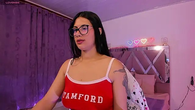 Snapshot of Babyvenu_tay chatting on February 9, 2026, 3:15 am Babyvenu tay online show from February 9, 2026, 3:15 am