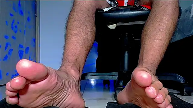 Snapshot of Sir_kev66 chatting on September 27, 2025, 7:42 pm Sir kev66 online show from September 27, 2025, 7:42 pm